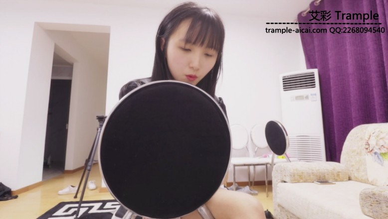 初九的女m舔脚 网友原创 第10张