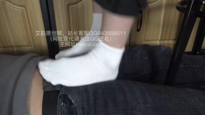【樱女王】闺蜜琴子S无情脚责，全体重踩踏，耳光，踩爆！ YC-230104-3
