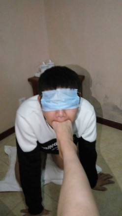 女主脚深喉贱狗