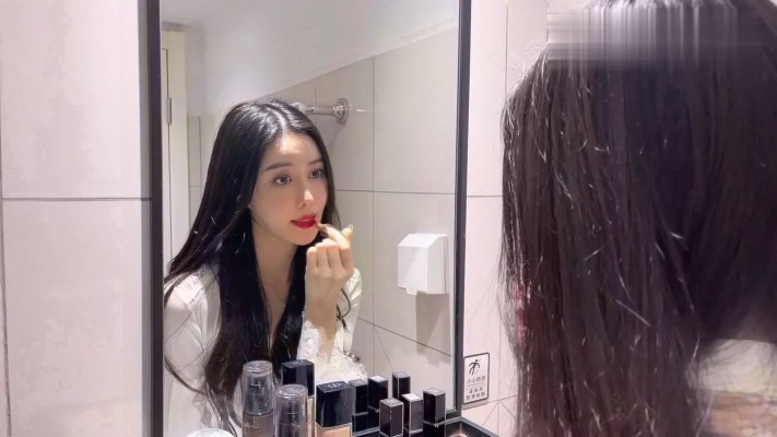 【剧情片】美女素素的模特生活 bf2475