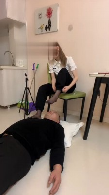 【文文】学生S教训家访老师 bf21867-HD绳艺资源网