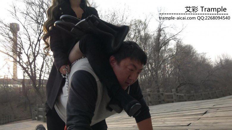 户外骑马 靴底极限羞辱