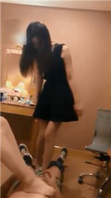 0173【vivi】贱狗开房来伺候双女王