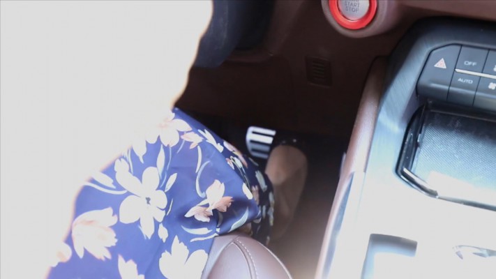 〖H.P.L栖心之栈〗—芷晴车内调教踩油门 网友原创 第14张