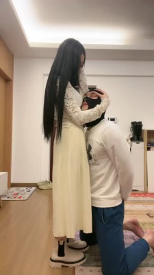【奈奈生】白靴子女主暴力虐打 bf22844