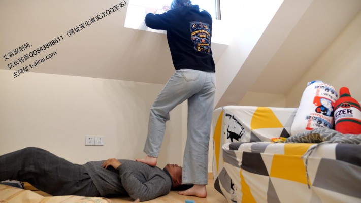 【第5风格】夕阳下品尝小橙子踩脏的双脚（精品） YC-230315-3