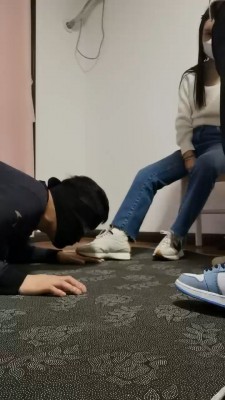 【文文文】舔素人小姐姐的脏鞋 bf22134-HD绳艺资源网