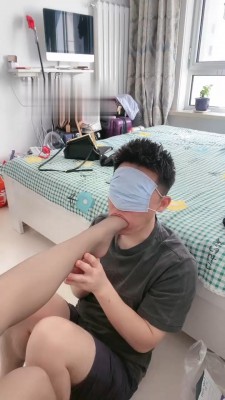【歌迪丝】丝袜脚深喉插吐 bf18880