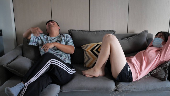 【第5风格】等00后幼师下课后舔她的嫩脚 YC-230228